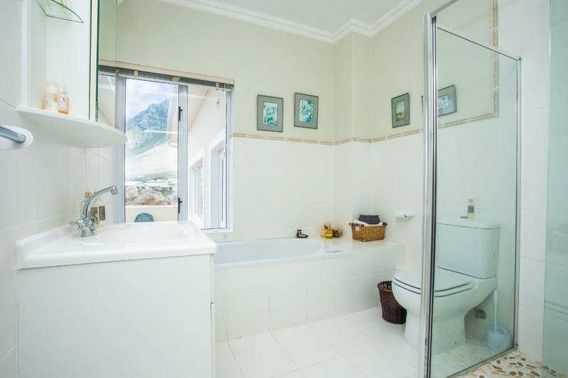 4 Bedroom Property for Sale in Bettys Bay Western Cape